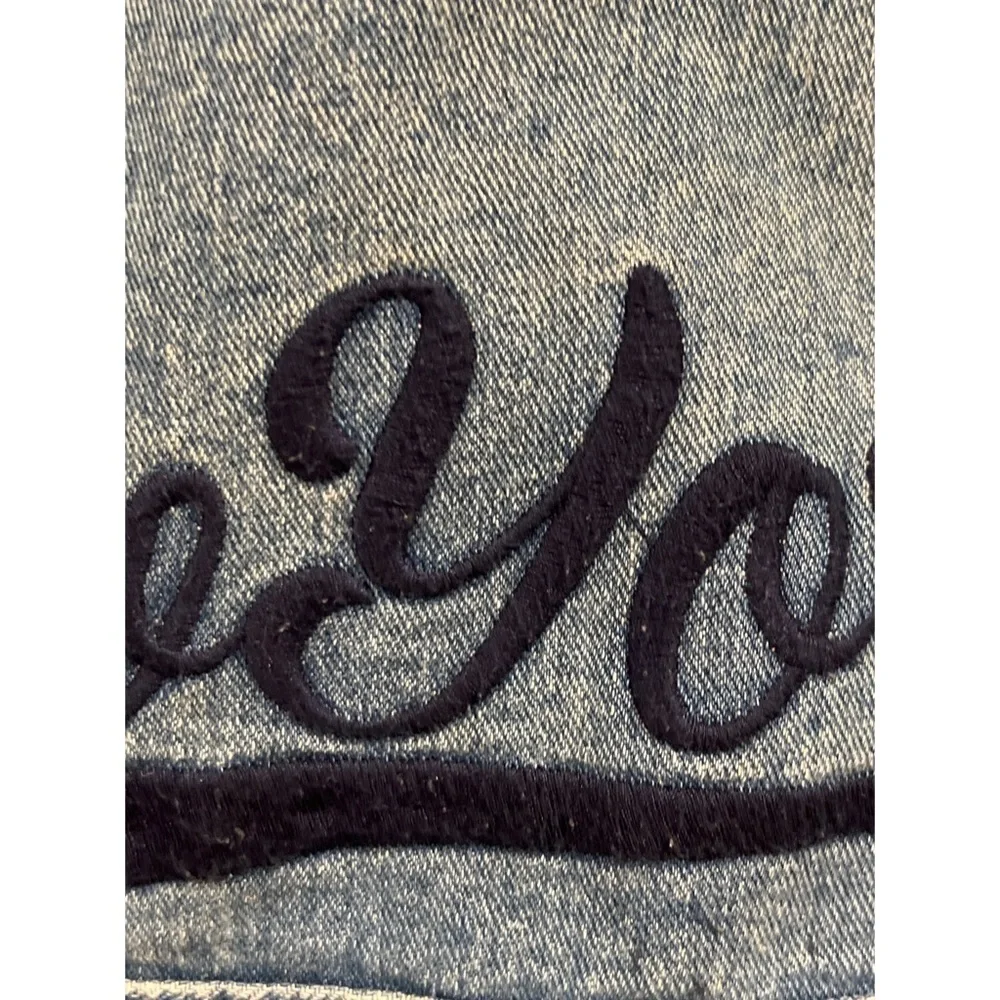 Forever 21 NEW YORK GRAPHIC EMBROIDERED OVERSIZED DENIM JACKET - SIZE L - Picture 6 of 7